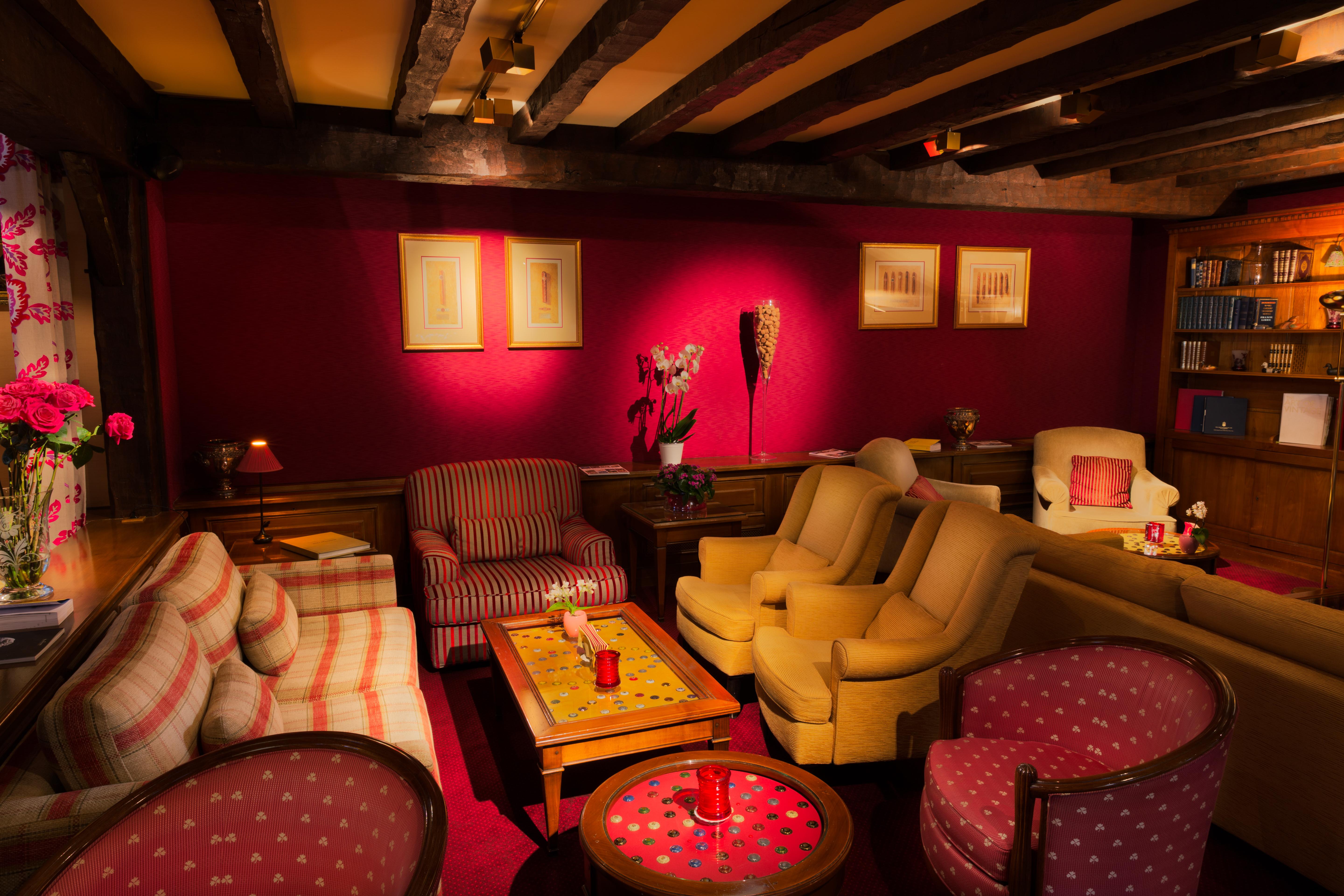 Hostellerie Briqueterie & Spa Champagne Vinay  Bagian luar foto The interior of the hotel
