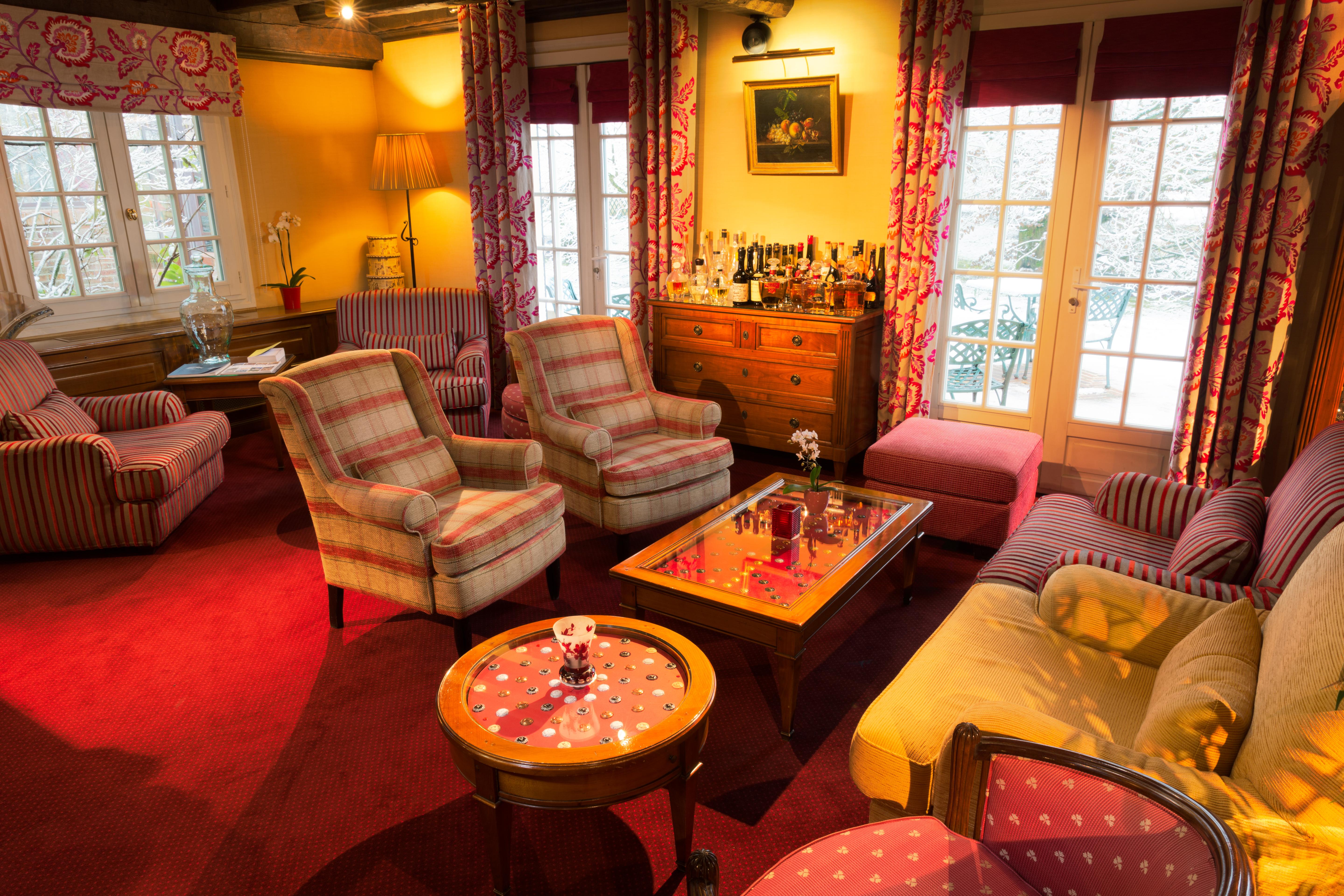 Hostellerie Briqueterie & Spa Champagne Vinay  Bagian luar foto The drawing room at the hotel