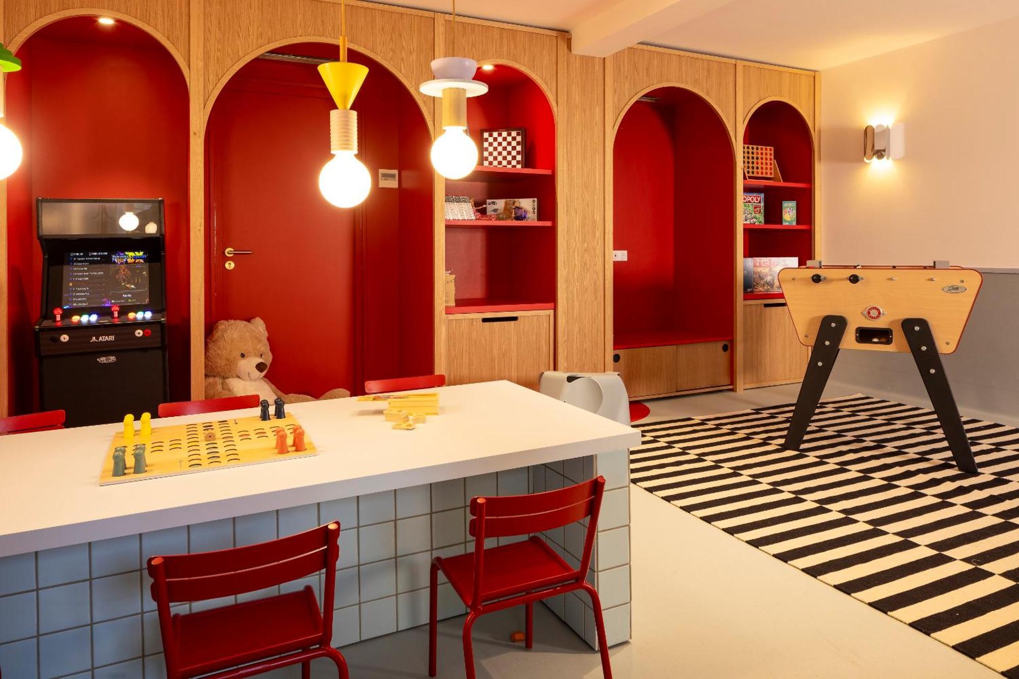 Hostellerie Briqueterie & Spa Champagne Vinay  Bagian luar foto The interior of the Lego House